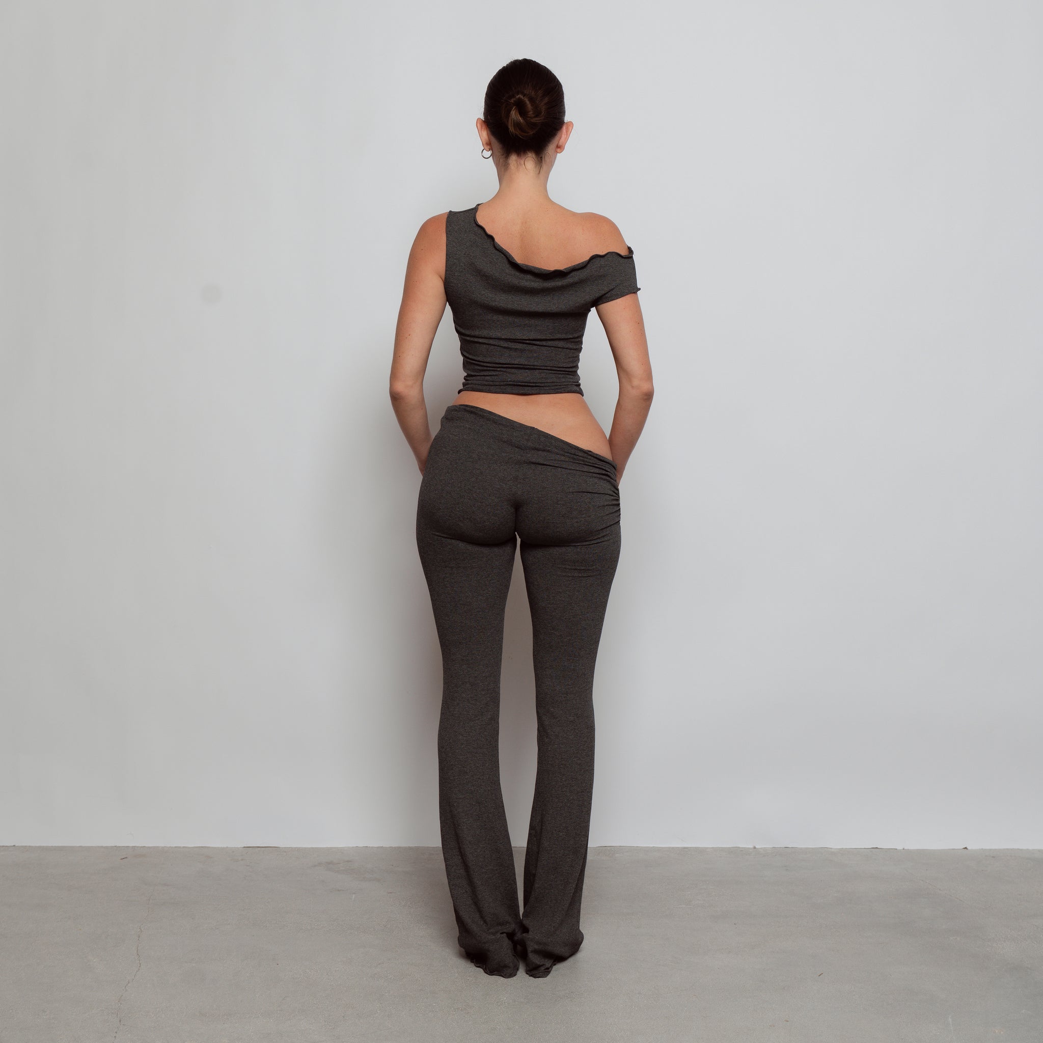 Drape Asymmetric Flares Charcoal – Davis Active