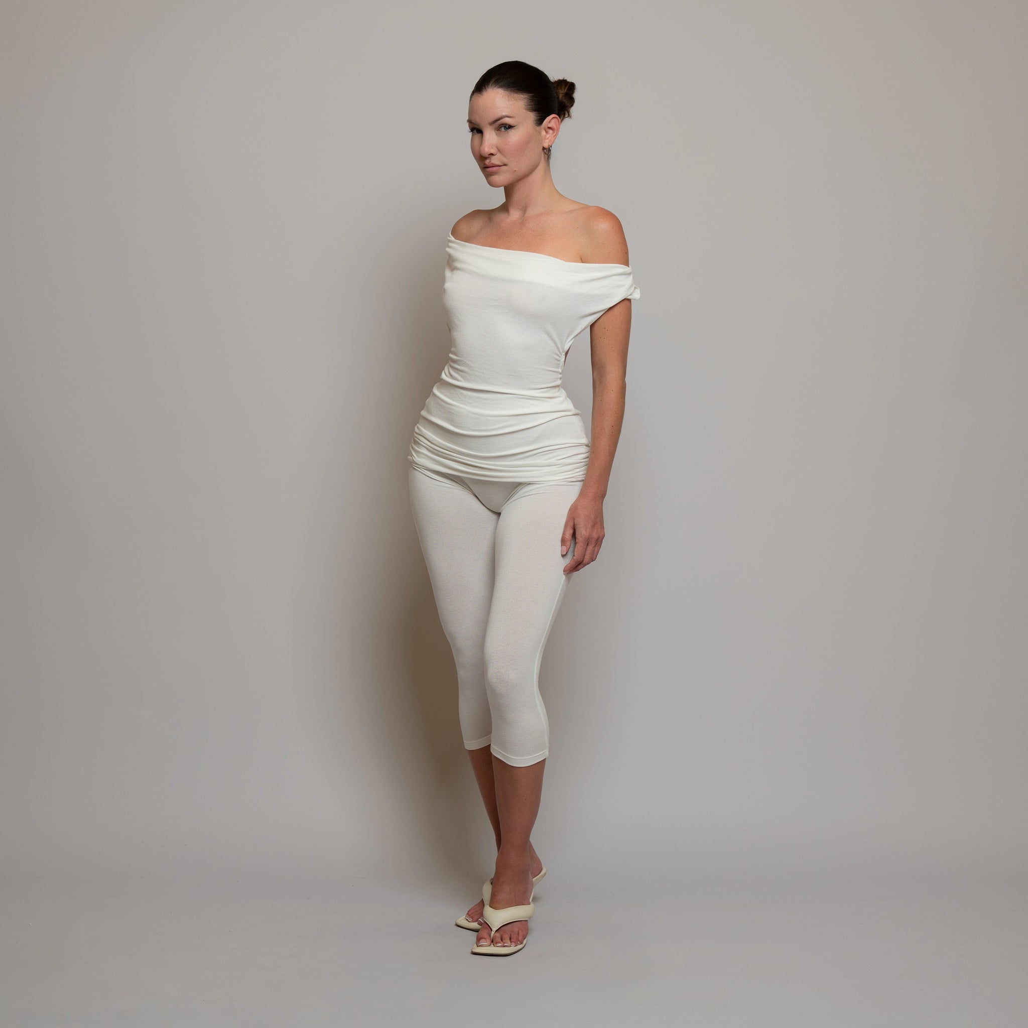 Drape Capri Ivory – Davis Active